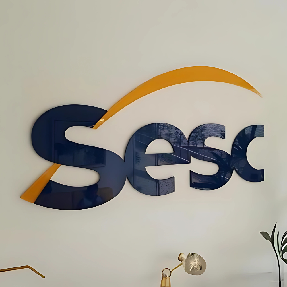 Letra Caixa em Acrílico Adesivado