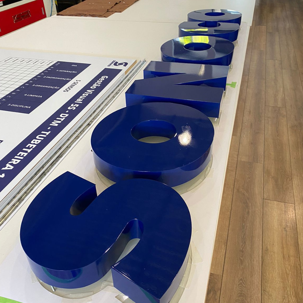 Letra Caixa Galvanizada com Pintura Automotiva