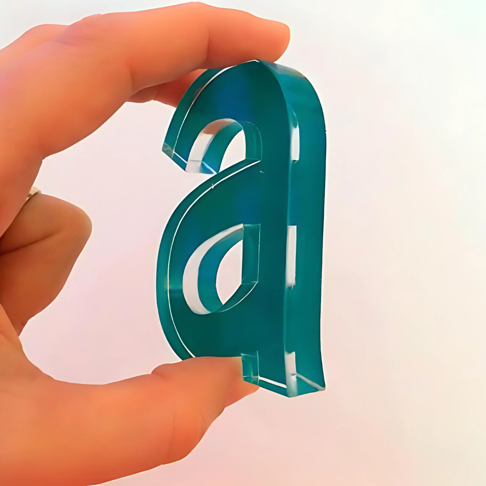 Letra Caixa em Acrílico Adesivado