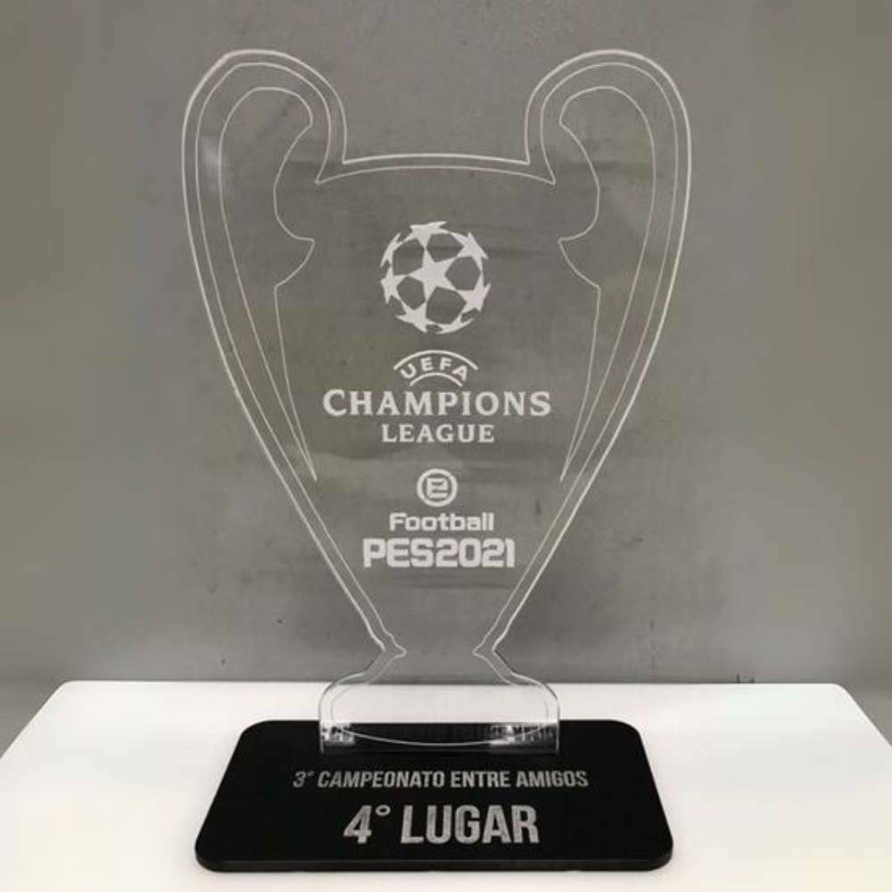 Troféu em Acrílico com Gravação à Laser e Base em MDF